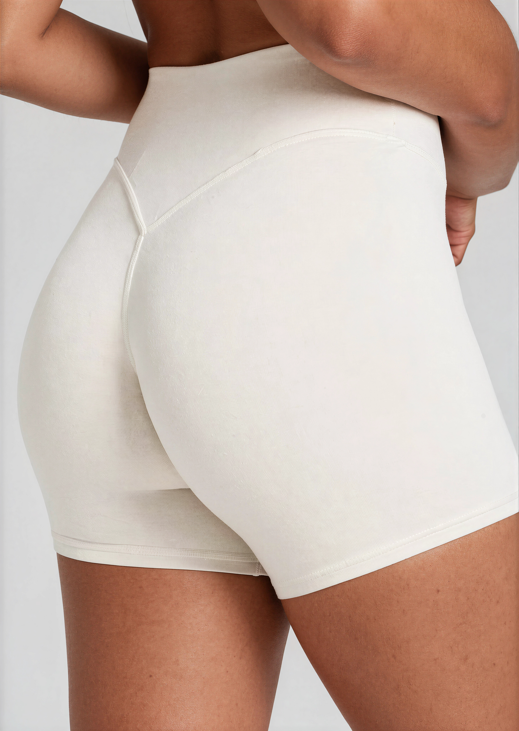 Glide Contour Shorts