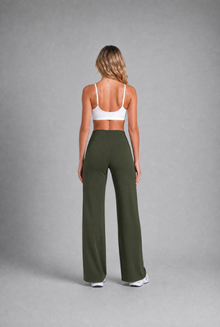 Glide Crossover Flare Pant